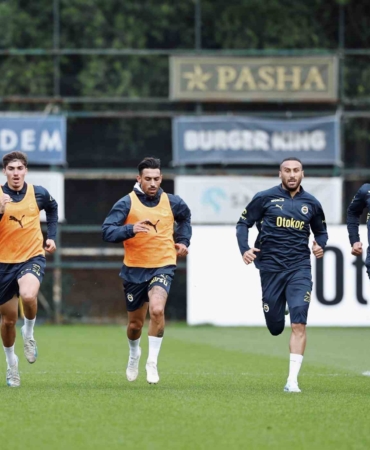 Fenerbahçe, Twente maçı hazırlıklarına başladı