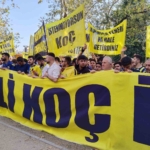 Fenerbahçe’nin bir grup taraftarı tepki amaçlı Yoğurtçu Parkı’nda toplandı