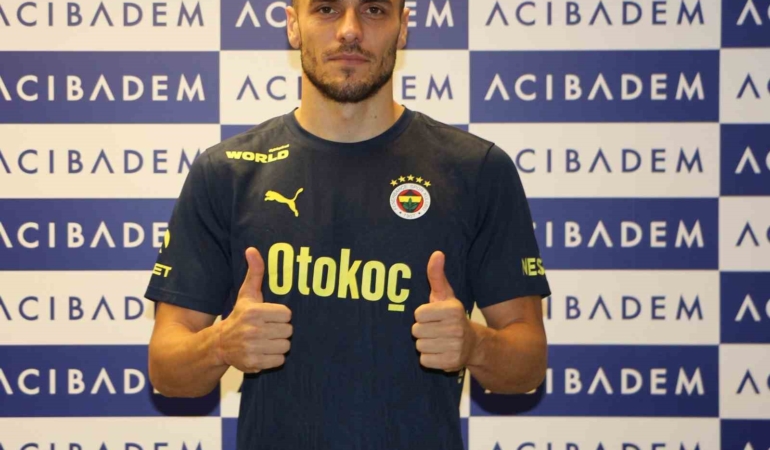 Filip Kostic sağlık kontrolünden geçti