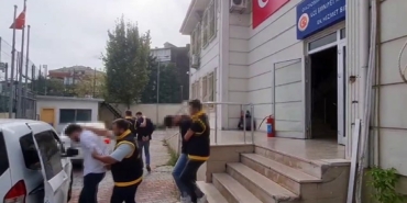 Gaziosmanpaşa’da ‘korna çaldı’ diye sürücüyü darp eden 3 şüpheli yakalandı