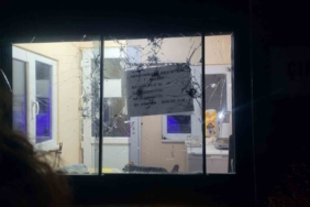 Gece vakti alkollü şekilde gittiği site sakinlerine bıçakla dehşeti yaşattı