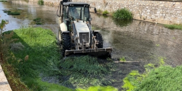 Gemlik’te dereler temizleniyor