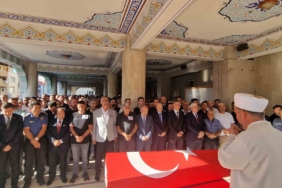 Görevi esnasında kalp krizi geçiren polis memuru son yolculuğuna uğurlandı