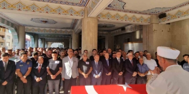 Görevi esnasında kalp krizi geçiren polis memuru son yolculuğuna uğurlandı
