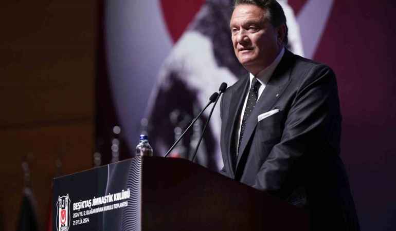 Hasan Arat: "Beşiktaş ayağa kalkmış ve hedeflerine koşmaktadır"