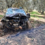 Hurdaya dönen araçtan sağ çıktı