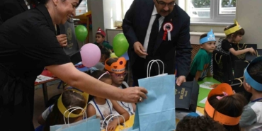 İlk derste miniklere hediyeler Balıkesir Büyükşehir’den