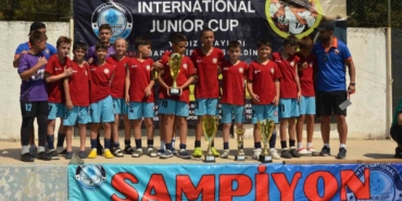 İnternationel Junior Cup’da Darıca Kalespor fırtınası esti