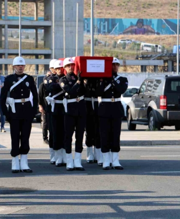 İsrail’in katlettiği Ayşenur Ezgi Eygi’nin cenazesi İstanbul’a getirildi