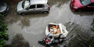 İstanbul’da aniden bastıran sağanak vatandaşlara zor anlar yaşattı