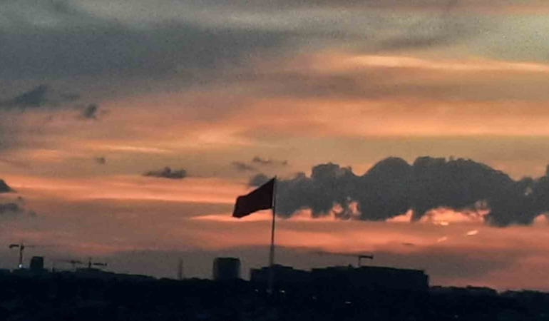 İstanbul’da gün batımı manzarası hayran bıraktı