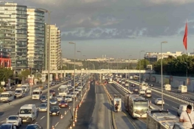 İstanbul’da okulun ilk günü trafik yoğunluğu yaşandı