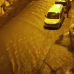 İstanbul’da sağanak etkili oldu, yollar dereye döndü