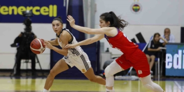 Kadınlar Basketbol Süper Ligi: Fenerbahçe: 81 - Botaş: 56