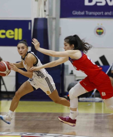 Kadınlar Basketbol Süper Ligi: Fenerbahçe: 81 - Botaş: 56