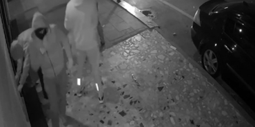 Kartal’da 1 milyon liranın üzerinde kuyumcu soygunu kamerada