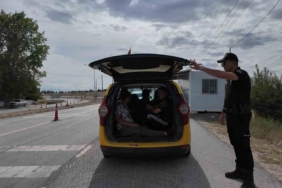 Kırklareli’nde durdurulan ticari takside 6 kaçak göçmen yakalandı