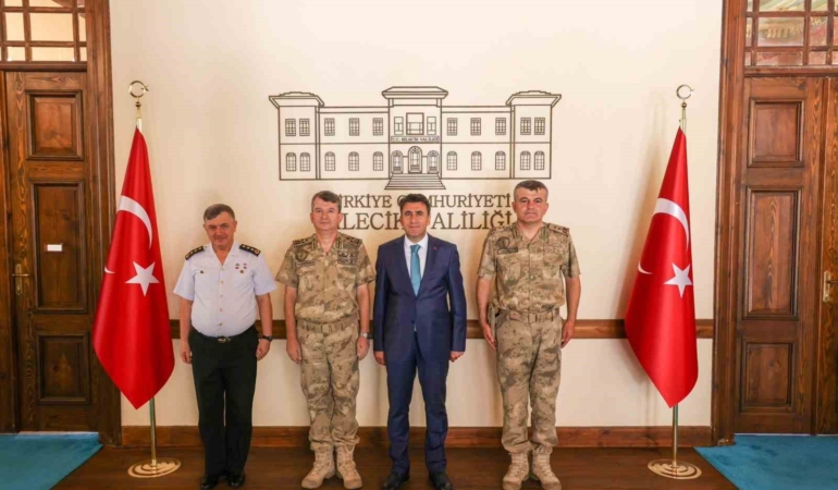 Korgeneral, Tanrıverdi’den Vali Aygöl’e ziyaret