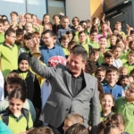 Kuzuluk Dr. Enver Ören Ortaokulu’nda ilk ders zilini Başkan Soykan çaldı