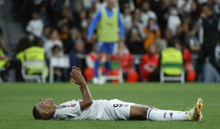 Kylian Mbappe sakatlandı