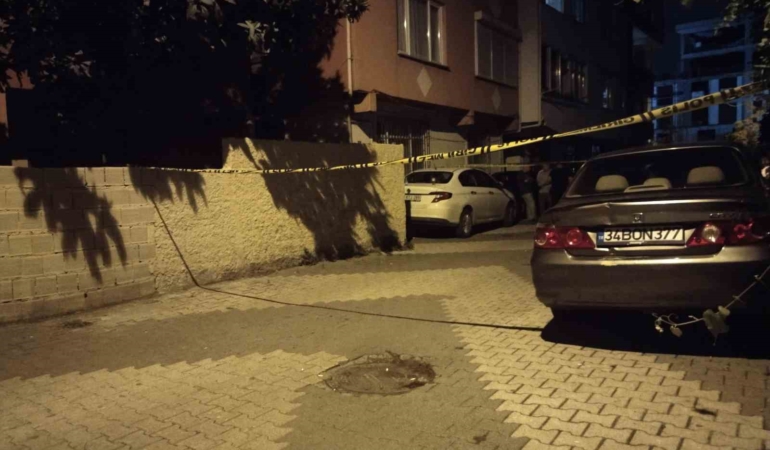 Maltepe’de 19 yaşındaki genç silahla intihar etti