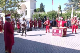 Mehteran Birliği 2024 yılının son gösterisini Yıldız Sarayı’nda gerçekleştirdi