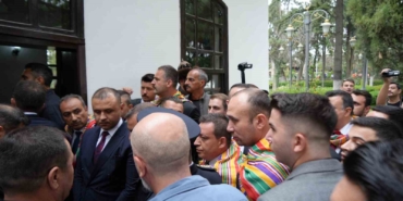 MHP Genel Sekreteri İsmet Büyükataman Ertuğrul Gazi Türbesi’ne alınmayınca arbede yaşandı