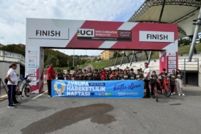 Minik öğrenciler bisiklet vadisinde ‘hareket’ gününde pedal çevirdi