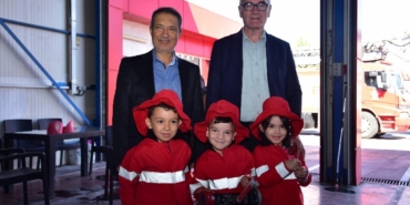 Miniklere uygulamalı itfaiye eğitimi