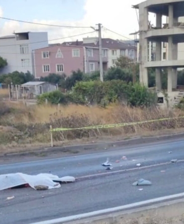 Motosikletiyle otobüsün altında kalan astsubay hayatını kaybetti