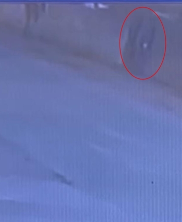 Önce bacağına sonra kafasına sıktı: Dehşet anları kamerada