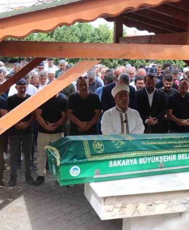 Otomobilin çarptığı 6 yaşındaki bisikletli çocuk hastanede hayatını kaybetti