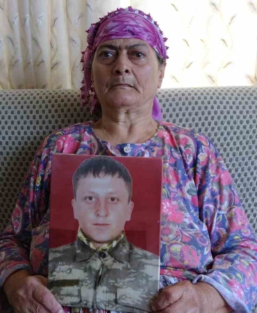 (ÖZEL) Dağlıca’da şehit olan Fatih Duru’nun annesi: "Biz devletin yanında olduk, can verdik, canımızı verdik"