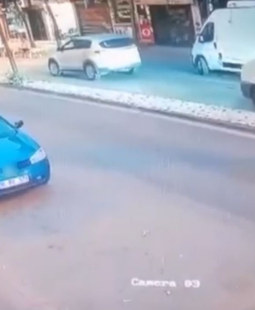 Park halindeki araca çarptı, hiçbir şey olamamış gibi kaçtı