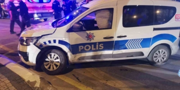 Sakarya’da ‘dur’ ihtarına uymayıp kaçtılar, 4 polisin kazada yaralanmasına sebep oldular