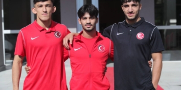 Sakaryalı güreş sporcuları İspanya’da bayrağımızı dalgalandıracak