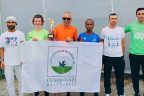 Şampiyon atletlerden Başkan Aydın’a ziyaret