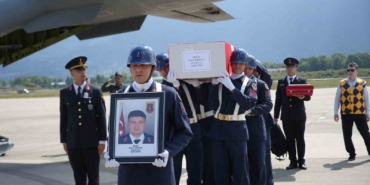 Şehidin eşi: "Ben söz verdim ağlamayacağım"