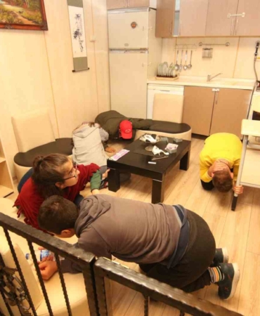 Simülatörde deprem anını birebir yaşıyorlar