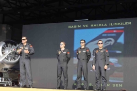 SOLOTÜRK pilotları vatandaşlarla bir araya geldi