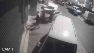 Sultanbeyli’de kıyafet hırsızlığı kamerada