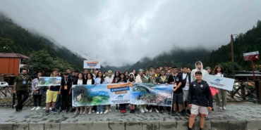 Sultangazi Belediyesi’nden başarılı öğrencilere Karadeniz turu