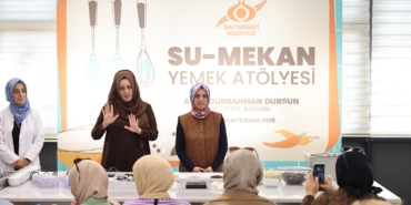 Sultangazi Belediyesi’nden işitme engellilere özel çikolata atölyesi