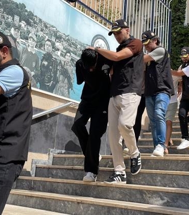 Sultangazi’deki altınları gasp ederek kuyumcuyu öldüren zanlılar yakalandı