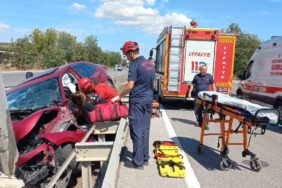 Susurluk’ta otoyolda trafik kazası; 3 yaralı
