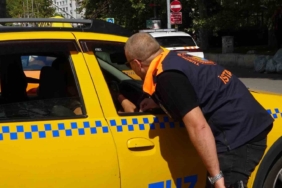 Taksim’de taksimetre açmayan taksilere ceza