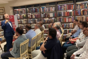 Taksim’de yazar Mehmet Doğan’ın ’Kültür mücadelesi’ konuşuldu