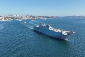 TCG Anadolu Gemisinin boğazdan geçişi havadan görüntülendi