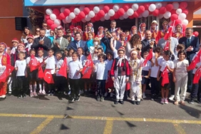 Tekirdağ’da ilk ders zili renkli görüntülere sahne oldu