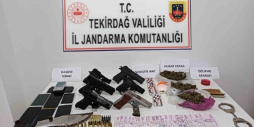 Tekirdağ’da jandarma operasyonunda silah ve uyuşturucu ele geçirildi
